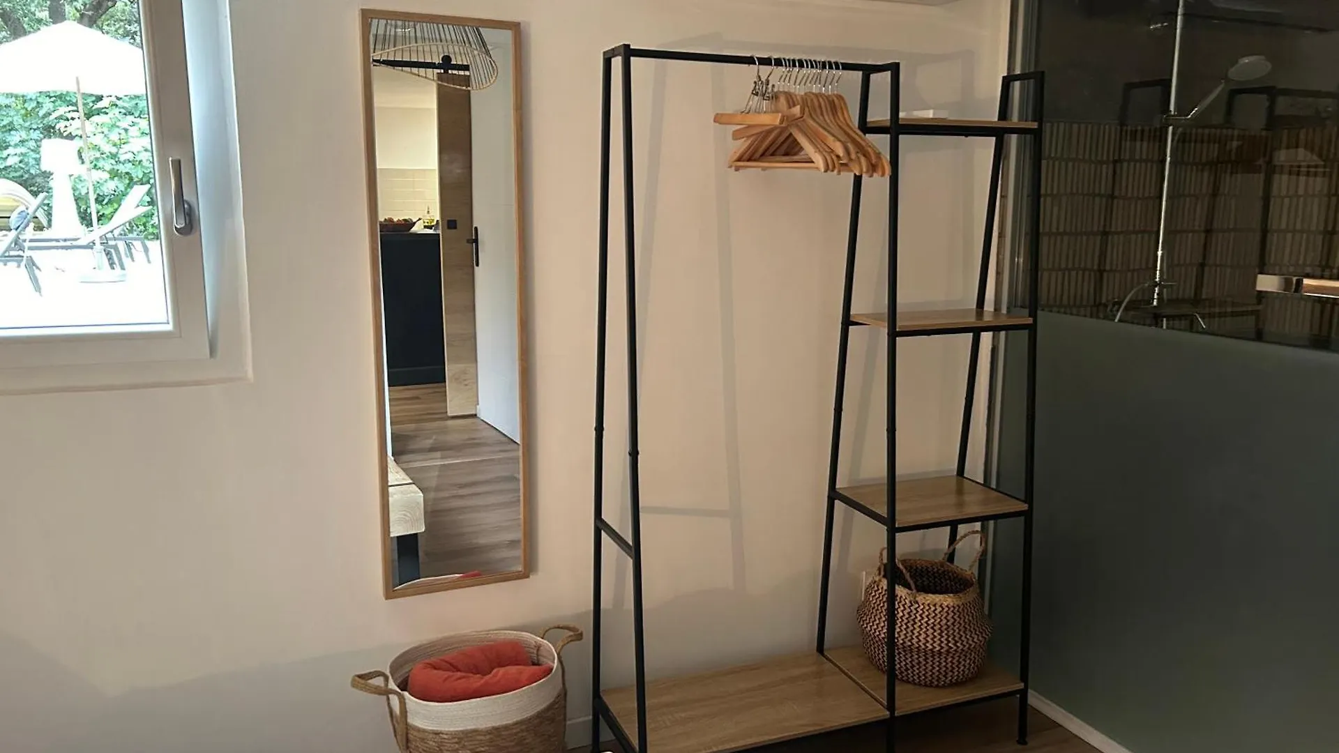 Apartment Cocon Cosy Appart Romantique, Jacuzzi Piscine Puget France