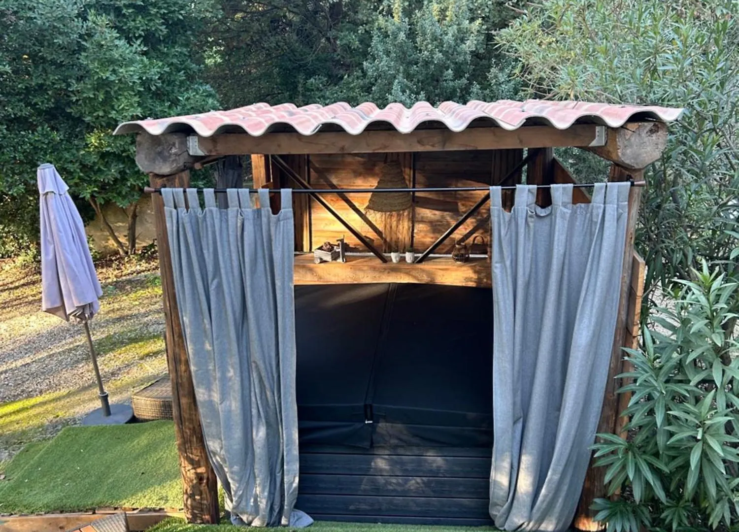 Apartment Cocon Cosy Appart Romantique, Jacuzzi Piscine Puget